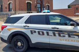 Man displays a handgun in Streator, police say