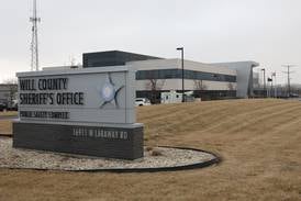 2 Chicago men charged in Homer Glen home invasion