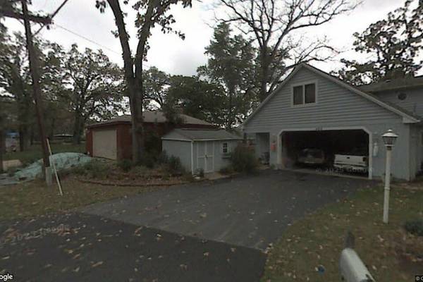 Residential home sells for $900,000 in Wonder Lake
