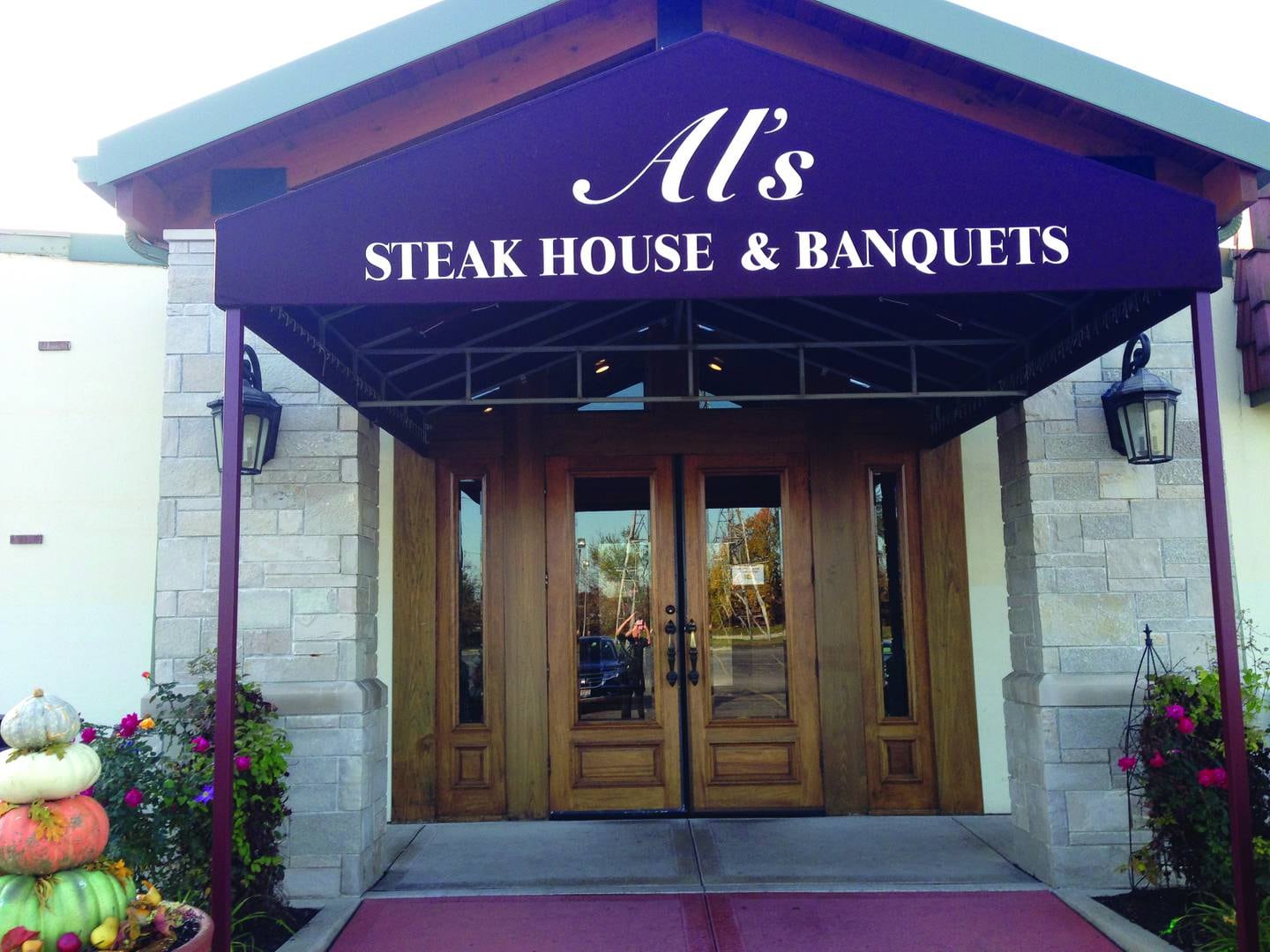Al’s Steakhouse
1990 W. Jefferson St., Joliet