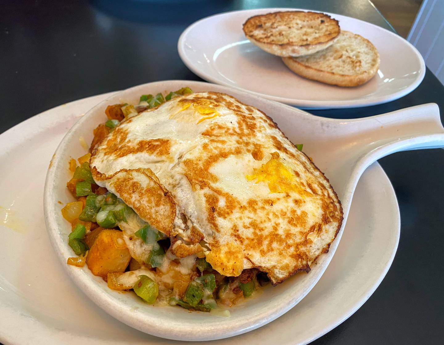 I ordered the southwestern skillet ($10.95), which came with chorizo, pepper jack cheese, green peppers and onions.