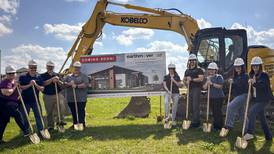 Earthmover Credit Union breaks ground on Romeoville branch