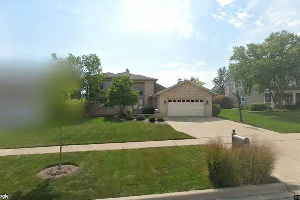 Lombard: Single-family home sells for $860,000