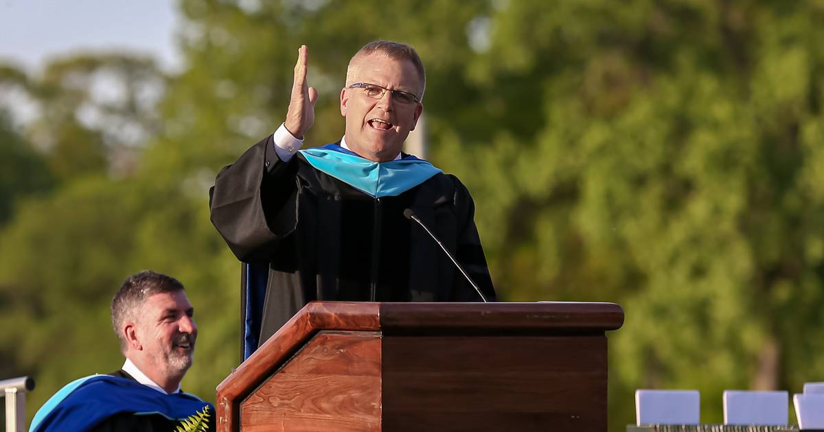 Glenbard District 87 superintendent to retire Shaw Local