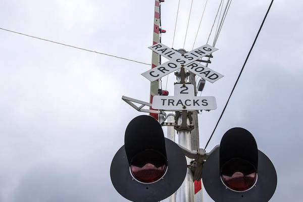 Railroad crossing reopens after malfunctioning in DeKalb