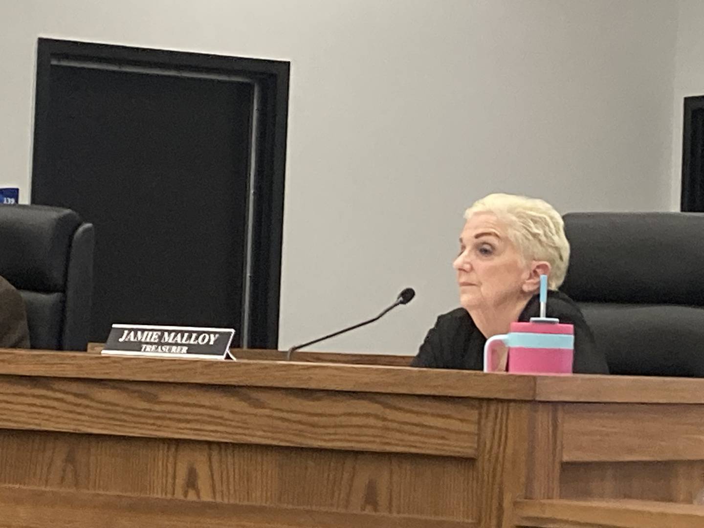 Crest Hill Treasurer Jamie Malloy is calling for a forensic audit of the city's finances.
Monday, March 2, 2026.