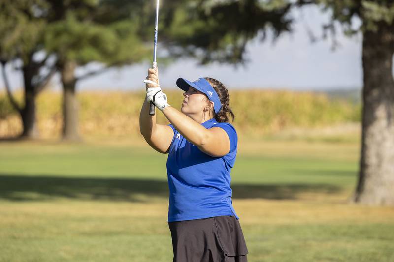 Newman’s Hannah Britt watches her drive on #2 at Emerald Hill Wednesday, Sept. 24, 2025.