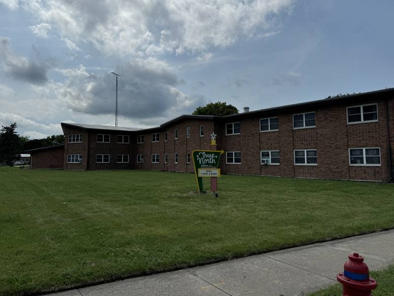 The outside of True North at 1338 Clay St. in Morris, with its retro Holiday Inn-inspired front signage. Anyone interested in seeing some more retro Holiday Inn items should ask to see the bathroom: True North has a display of them.