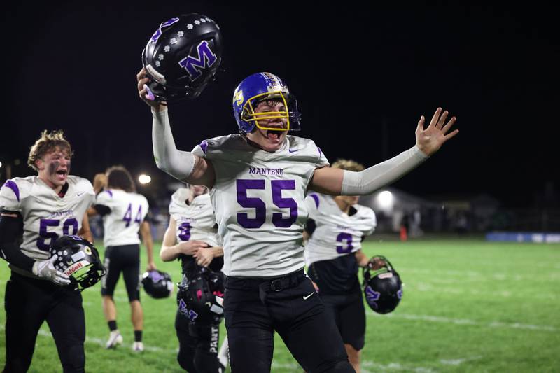 Manteno's Tommy Lawlor celebrates as he wears the Rumble on Route 50 helmet following the Panthers' 25-20 victory over Peotone on Friday, Oct. 17, 2025, in the annual rivalry game.