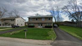 Single-family home sells for $425,000 in Oswego