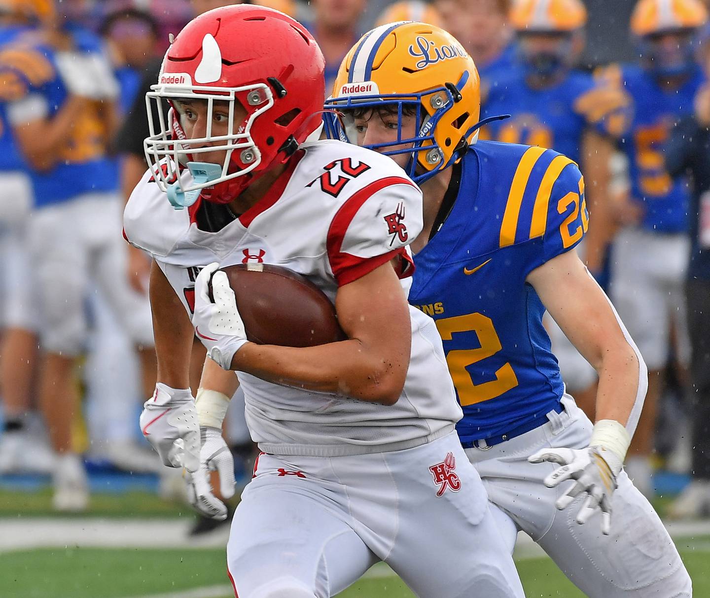 Hinsdale Central’s Dominic Tresslar (left) brakes away from Lyons Township’s Nathan Fitzgerald during a game on September 20, 2025 at Lyons Township High School in LaGrange.