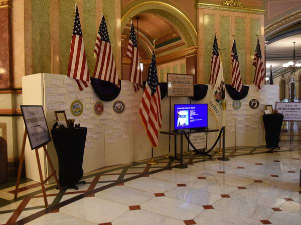 Tributes being accepted for ‘Wall of Honor’ at Illinois Capitol