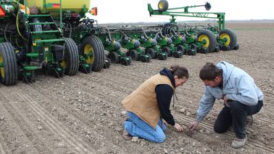 Lee County farmers take advantage of early window to plant corn, soybeans