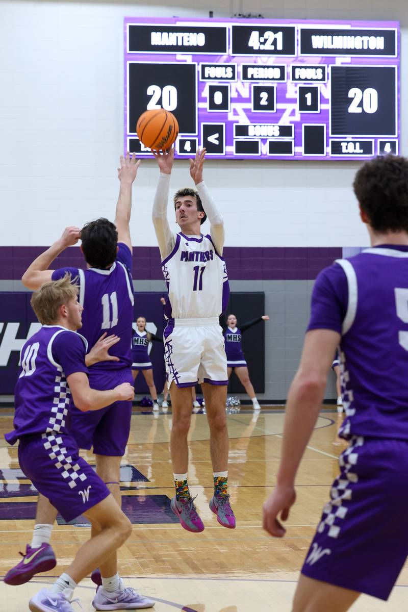 Manteno's Braden Campbell shoots a 3-pointer during Wilmington's 60-35 victory over Manteno on Tuesday, Feb. 17, 2026.