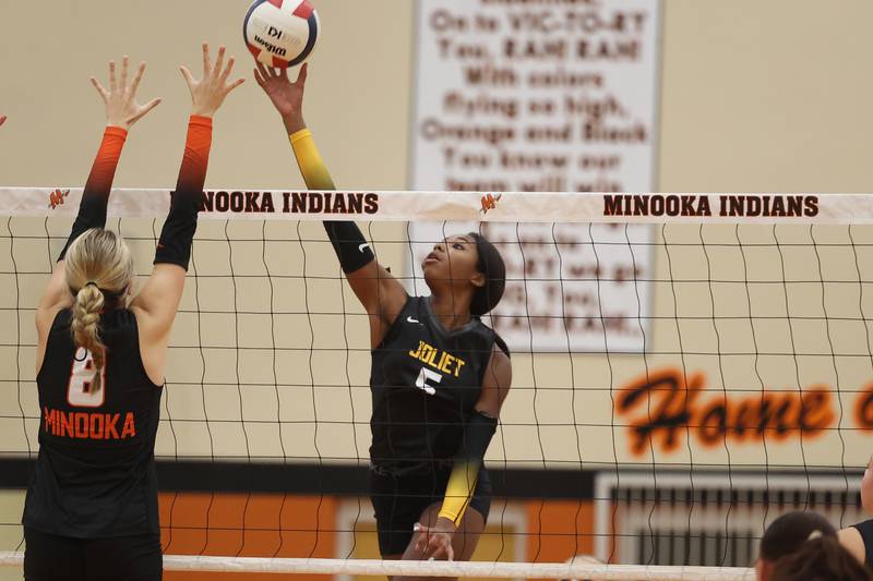 Joliet West’s Mady Gant flips a shot against Minooka on Thursday, Oct. 10, 2024 in Minooka.