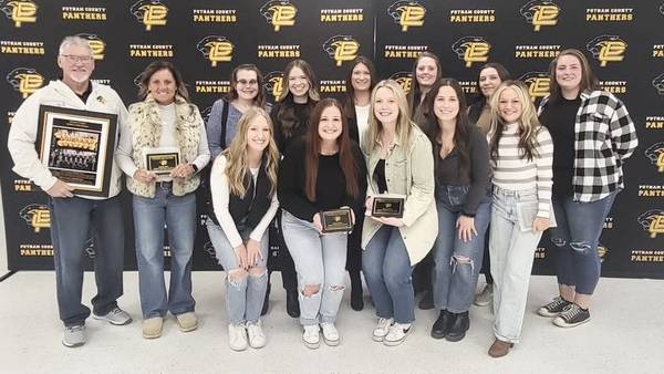 Sweet Sixteen softball, boys basketball teams inducted PC Athletics Hall of Fame 