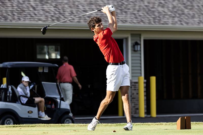 Lincoln-Way Central’s Connor Kelch tees off at the first hole during the IHSA Boys’ Class 3A Sectional at Wedgewood Golf Course in Plainfield on Oct. 6, 2025.