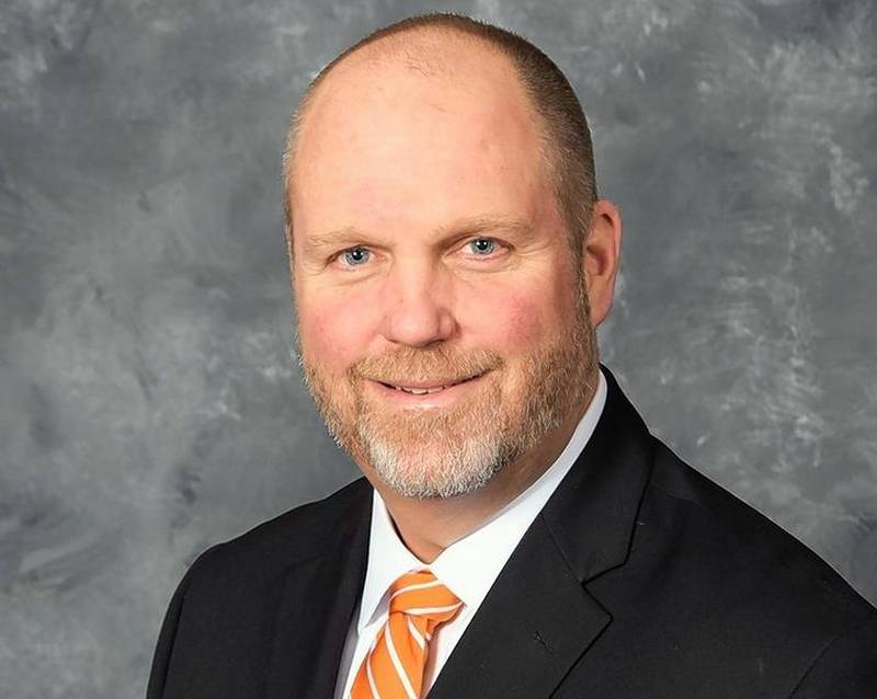 Barrington Community School District 220 Superintendent Robert Hunt