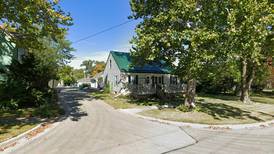 Single-family home built in 1930 sells for $250,000 in Sycamore