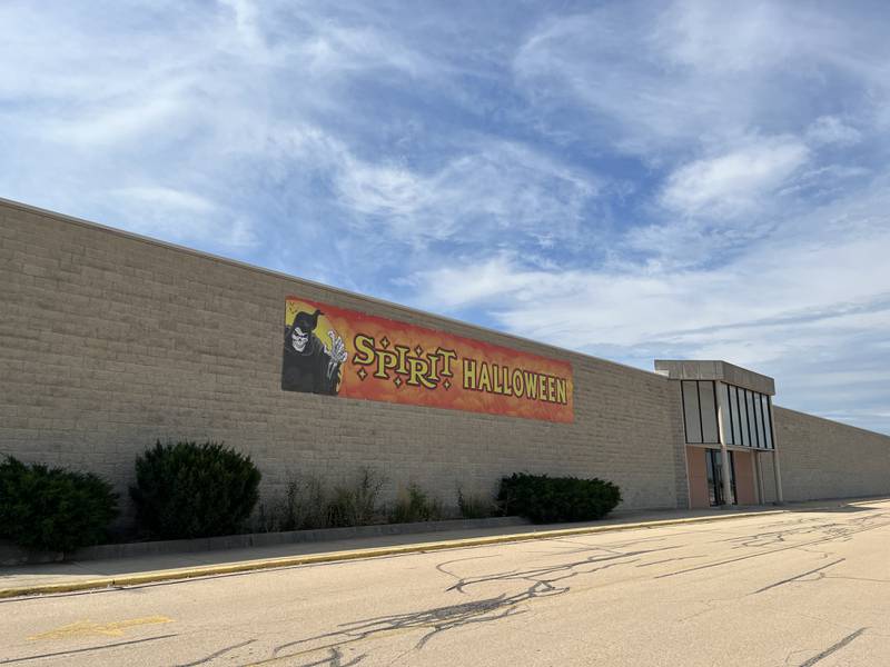 Spirit Halloween is returning to the Peru Mall this week. The Halloween costume store is set to open Saturday at the site of the former JC Penney, 3950 Illinois 251, Peru.