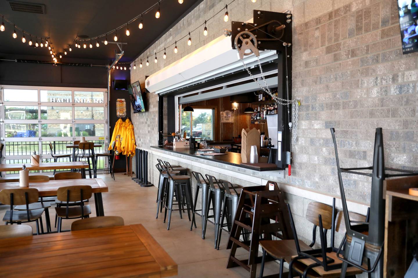 Station One Smokehouse recently opened at 524 E. Kendall Dr. in Yorkville.