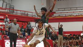 Morgan Park, on buzzer-beater, knocks off Oswego East in Hinsdale Classic quarterfinal