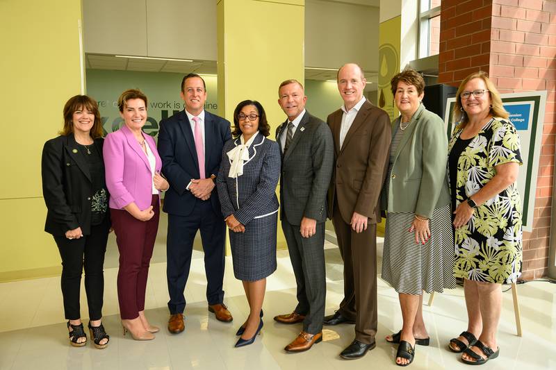 Silver Cross Hospital - Senators Announce Funding for Moraine Valley Community College and Silver Cross Hospital Health Care Program Expansion