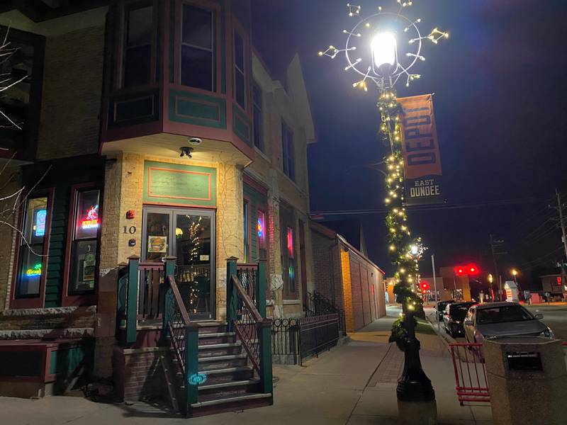 Bandito Barney’s Beach Club is located near the Fox River at 10 N. River St. in East Dundee.