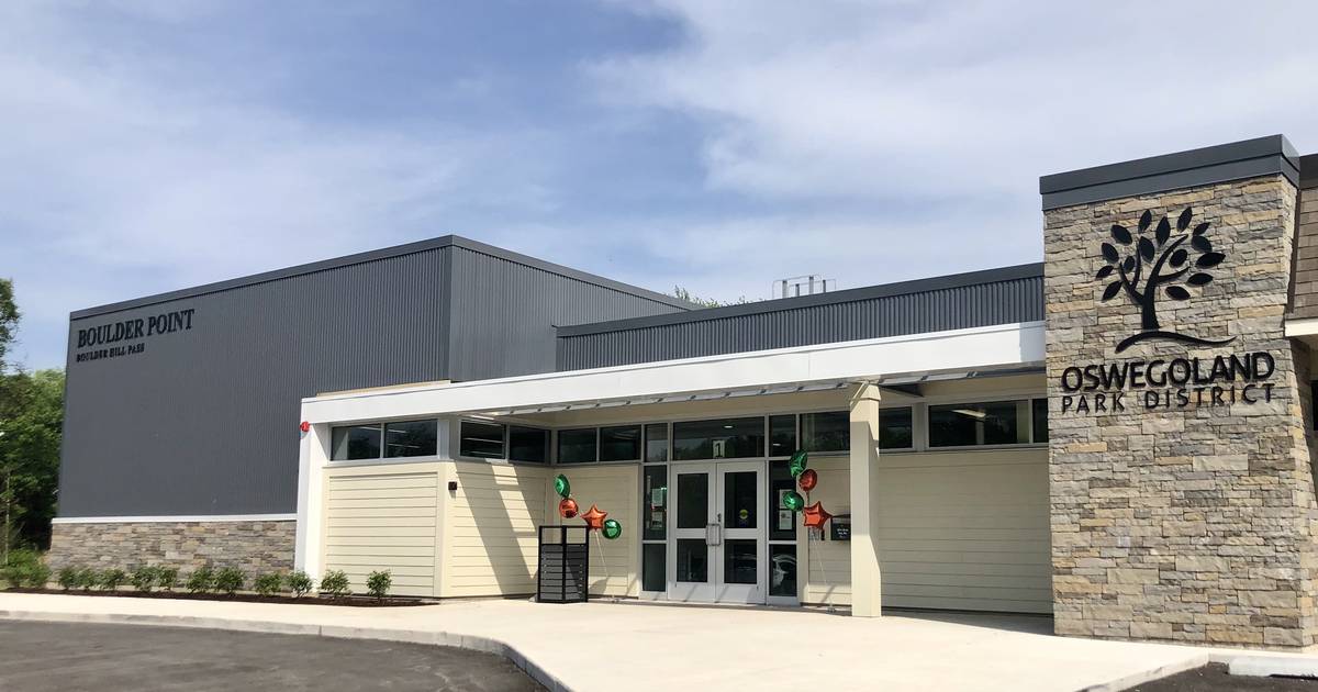 Oswegoland Park District hosts ribbon cutting at renovated, expanded