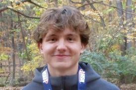 Downers Grove North’s Philip Cupial, in record time, wins IHSA Class 3A state cross country championship