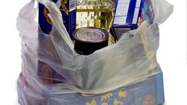 Batavia officials approve plastic bag fee