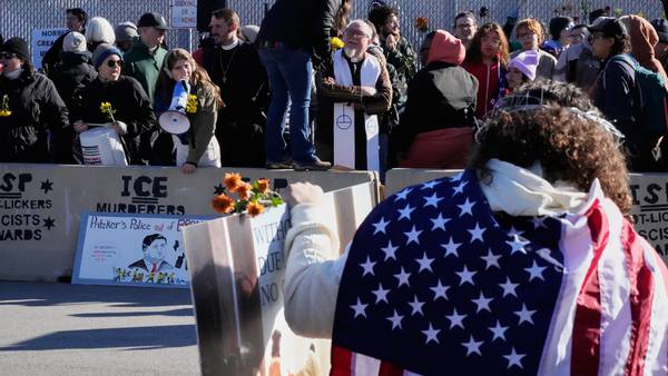 Judge signals hundreds of people detained in Chicago immigration crackdown could be released on bond