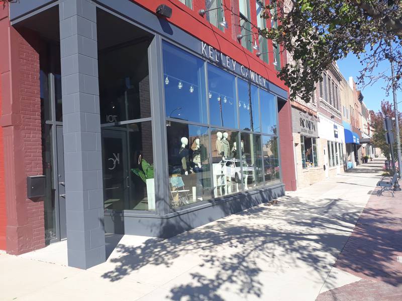 Kelly Cawley is handing off ownership of the boutique she founded in downtown La Salle.