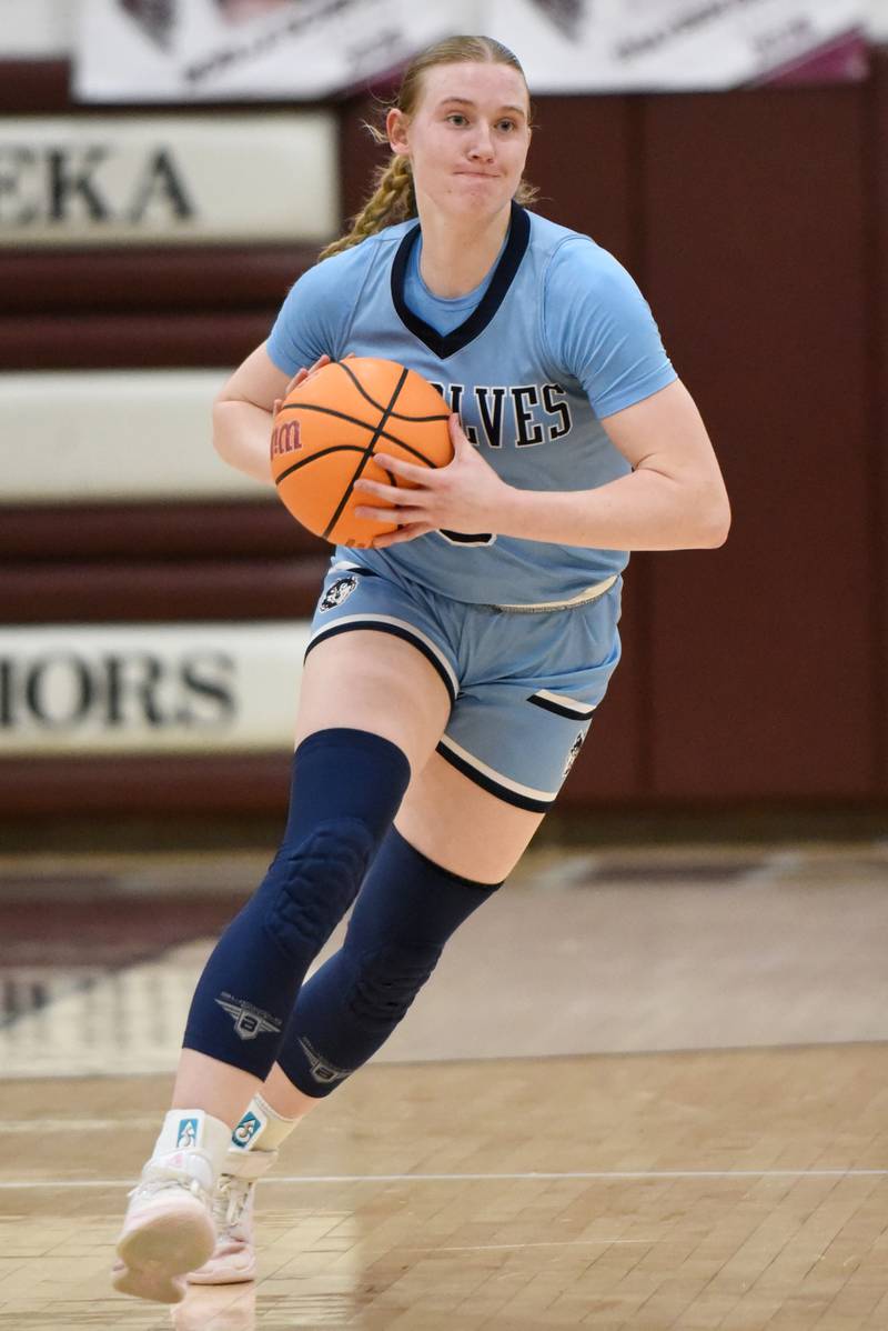 Cissna Park's Addison Lucht looks to make a pass during a game at Watseka against Watseka/Milford Monday, Feb. 9, 2026.