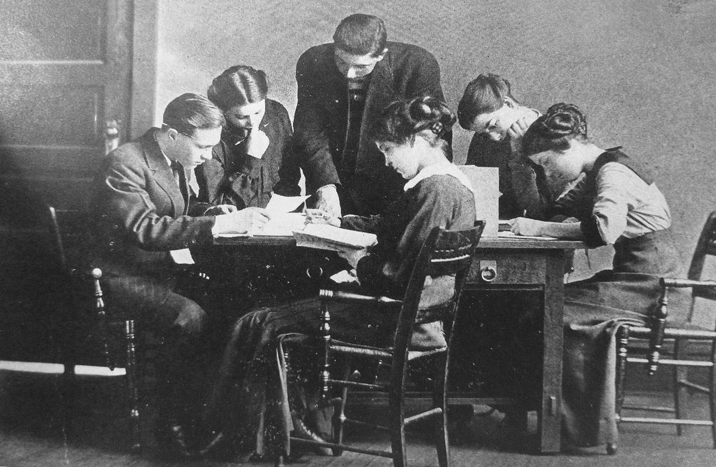 1912 Savanna High School “Annavas" yearbook staff