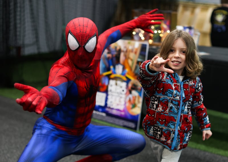 Celebrate the season of giving at Glen Ellyn Park District’s fifth annual Toys for Tots toy drive from 1 to 3 p.m. Sunday, Dec. 8, 2024, at Ackerman Sports & Fitness Center, 800 St. Charles Road in Glen Ellyn.