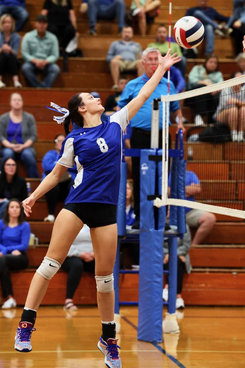 Princeton senior Keighley Davis make a play at the net against Mendota Tuesday night at Prouty Gym. The Tigresses won 25-15, 25-12.
