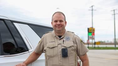 Kankakee County Sheriff’s deputy moonlights as a weather observer