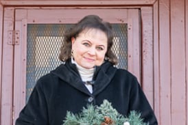 St. Charles Electric Christmas Parade names Community Guest of Honor