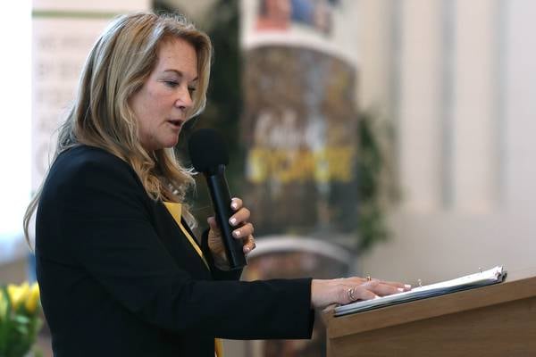 Douglas Roberts named 2025 Clifford Danielson Award winner by Sycamore Chamber