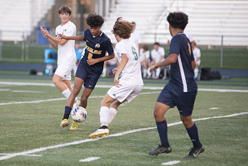 Sterling’s Daniel Bermudez handles the ball against Geneseo Tuesday, Sept. 20, 2022.