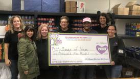 Will County women’s group helps Bags of Hope with food assistance for students