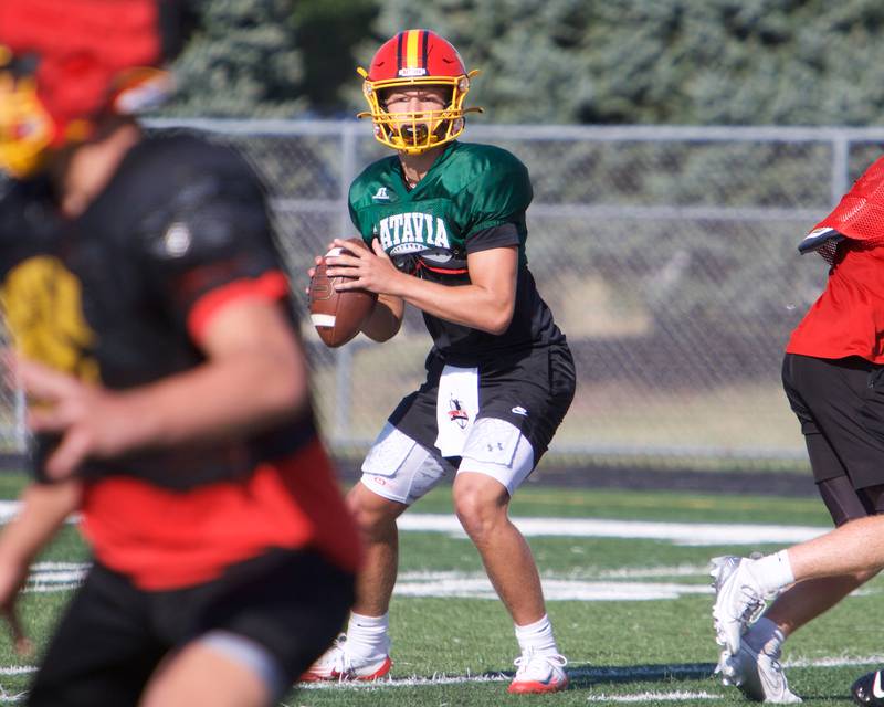 Batavia's Michael Vander Luitgaren looks to throw the ball at Varsity football practice on Wednesday, Aug.13,2025 in Batavia
