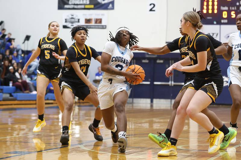 Plainfield South’s Laniya Willis drives to the basket against Joliet West on Thursday, Jan 22, 2026 in Plainfield.