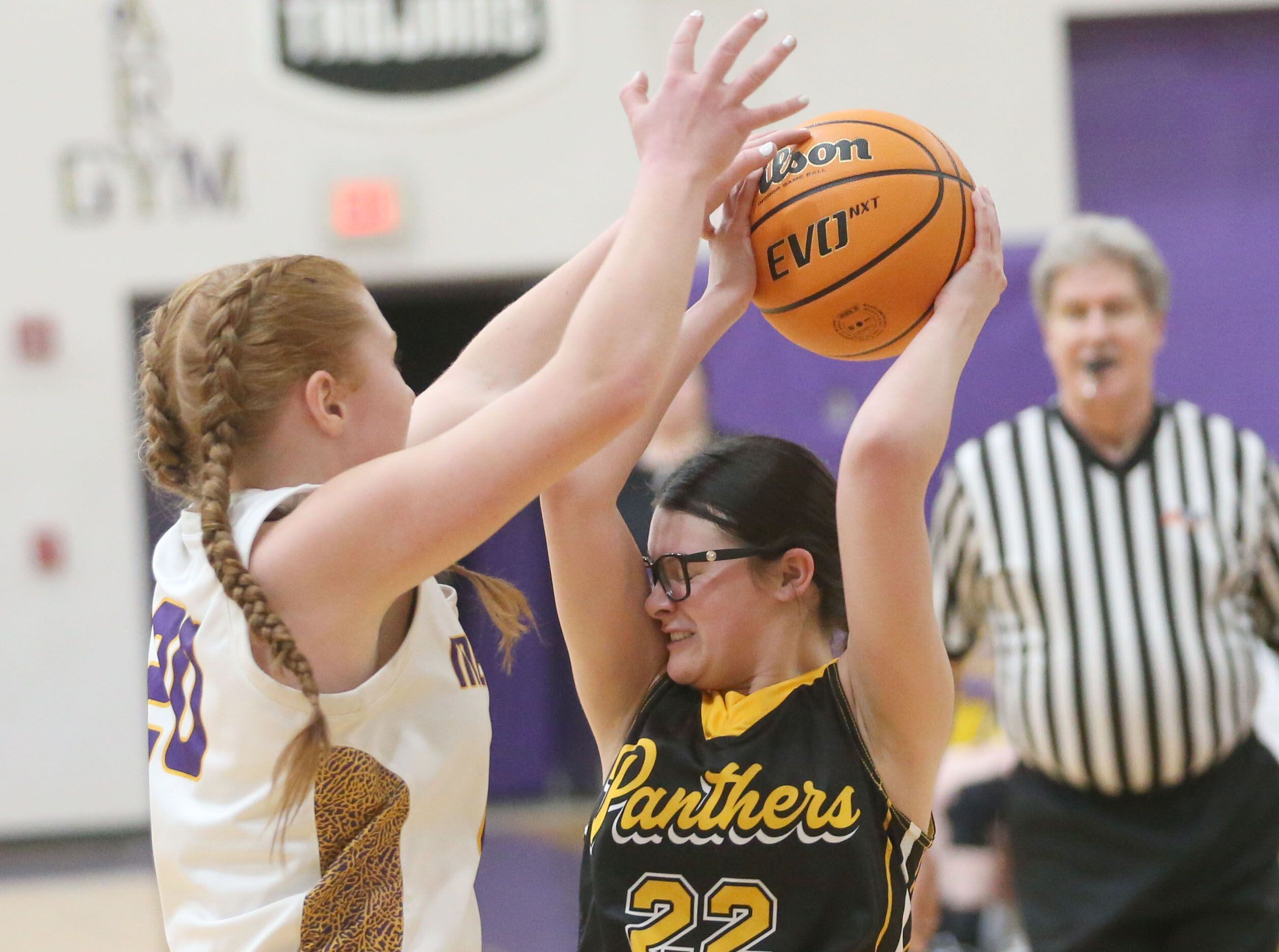 Mendota's Emily Sondgeroth puts pressure on Putnam County's Addy Leatherman on Tuesday, Feb. 10, 2026 at Mendota High School.