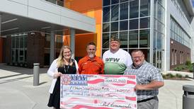 VFW Post 4600 donates $2,500 to McHenry High School