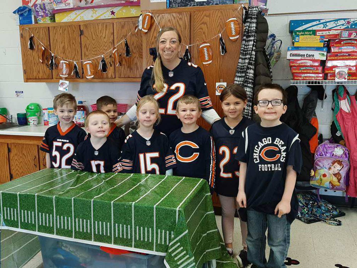 Yvonne Kedzierski with her kindergarten class at Prairie View Elementary. (Photo Provided)