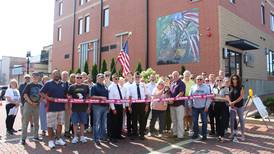 DeKalb Chamber dedicates Veteran Memorial Mural