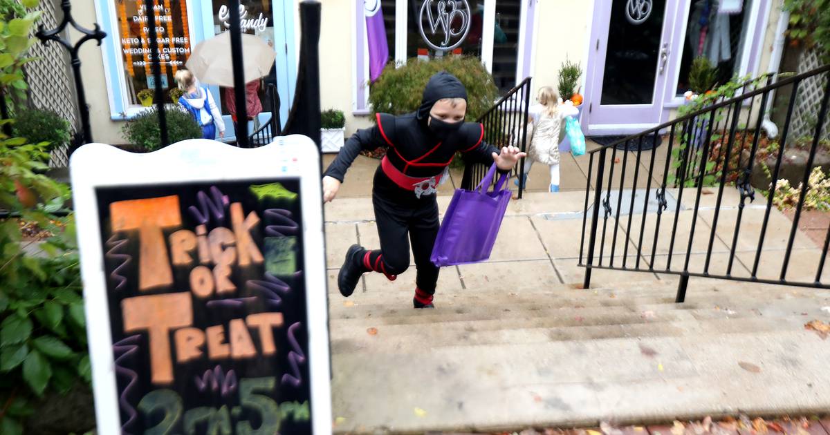 Photos Trickortreating in Geneva Shaw Local