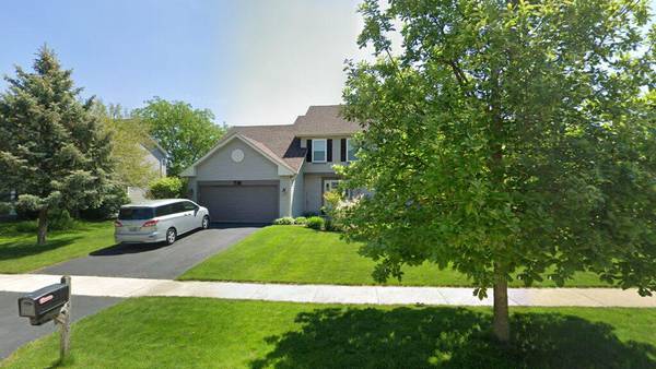 Sale closed in Oswego: $390,000 for a single-family home